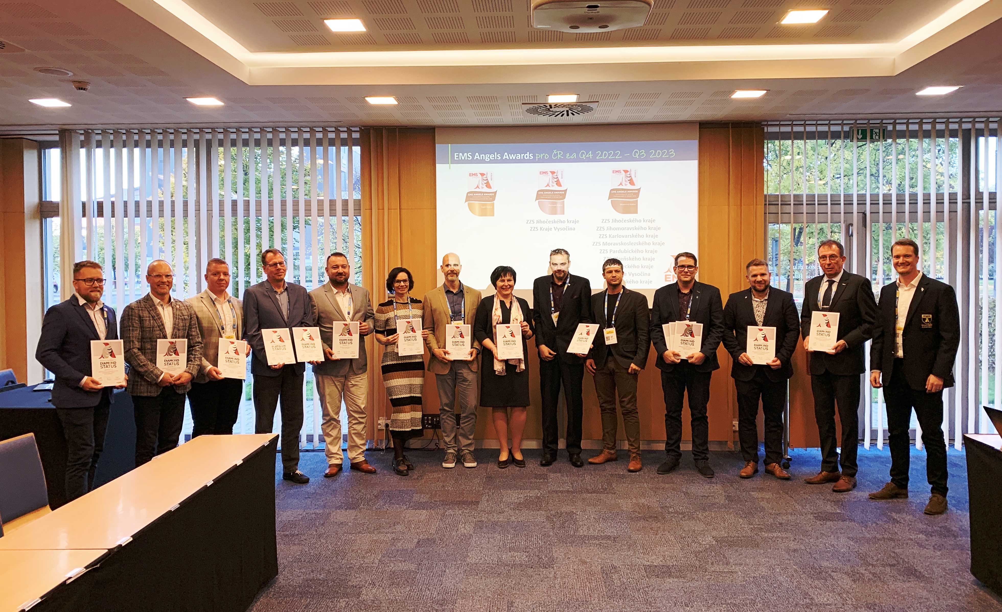 Zdravotnická záchranná služba Jihočeského kraje získala nejvyšší mezinárodní ocenění za skvělé výsledky v péči o pacienty s mozkovou mrtvicí.